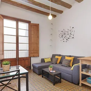 Borrell - Near Ramblas Apartment